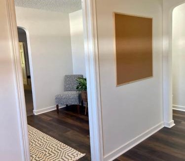 Ironwood House | Downtown Blue Room at Villages on Aurora