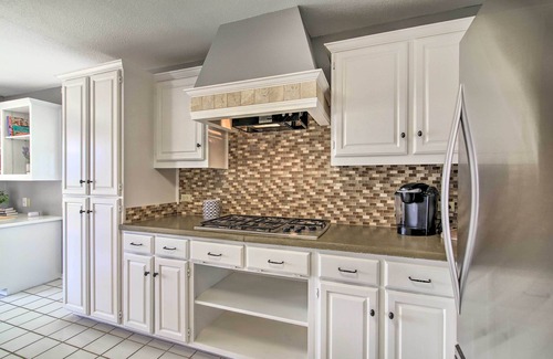 Boerne House | Inviting Downtown Boerne Home on Cibolo Creek with Fire Pit