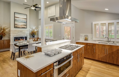 Newlands House | Inviting Downtown Boulder Townhome with Scenic Views