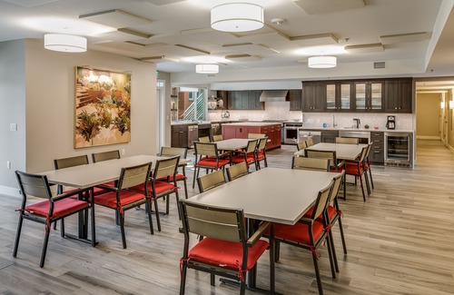 Newlands House | Inviting Downtown Boulder Townhome with Scenic Views