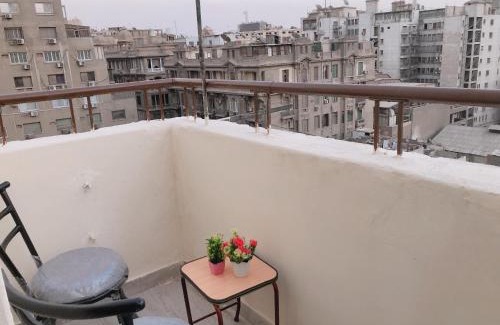 Downtown Cairo Apartment | Pet-Friendly Downtown Cairo Apartment with Kitchen Access