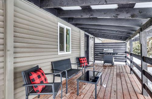 Cascade House | Family-Friendly Downtown Cascade Vacation Rental Near Lake