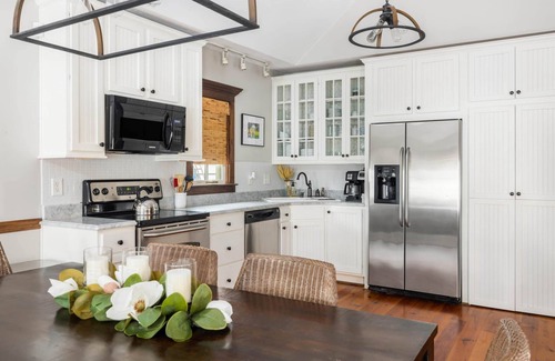 Harleston Village House | Pet-Friendly Downtown Charleston Home with Breakfast & Kitchen