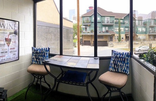 Beltline Condo | Prime Downtown Location Near BMO & Stampede Attractions