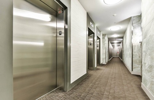 Old Town Apartment | Convenient Downtown Condo Experience in Toronto