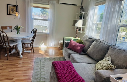 Redding Cottage | Vintage Cottage Retreat with Pool and Spa - Rated 9.6/10