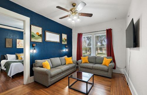 Eustis Apartment | Bright & Happy Downtown Den with King Bed in Eustis