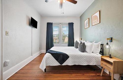 Eustis Apartment | Prime Downtown Eustis Apartment with King Bed & Pet-Friendly
