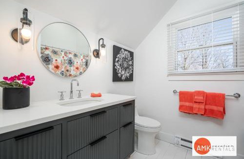 Douglas Apartment | Discover Downtown Douglas Coach House – Family-Friendly Stay
