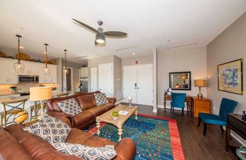 Downtown Dunedin Condo | Experience Downtown Dunedin Walking District with Ocean Views