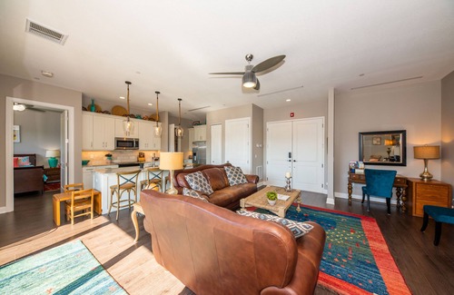 Downtown Dunedin Condo | Experience Downtown Dunedin Walking District with Ocean Views