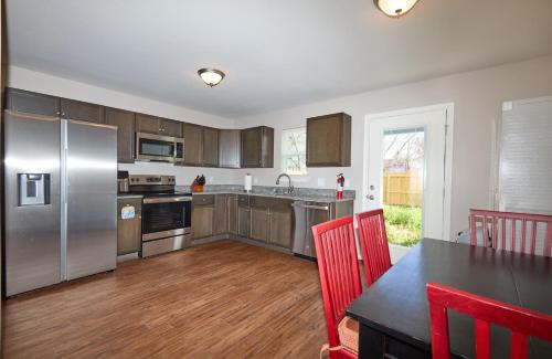 San Angelo House | Elegant 2-BR Home in Downtown San Angelo, Texas