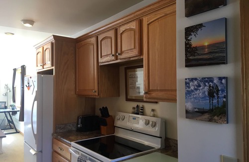 Frankfort Condo | Ideal Downtown Frankfort Retreat near Storm Cloud Brewery