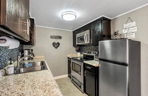 Frisco Original Donation House | Explore the Downtown Frisco Gem with Pool & Spa Amenities