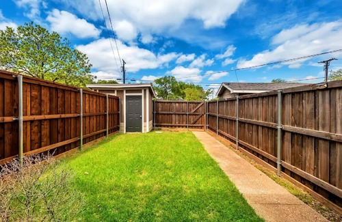 Frisco Original Donation House | Explore the Downtown Frisco Gem with Pool & Spa Amenities