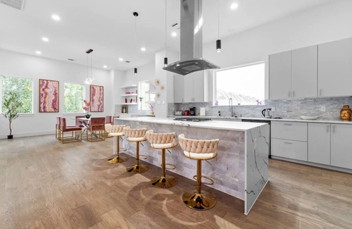 South Central Houston House | Downtown Houston 3BR Bachelorette Escape