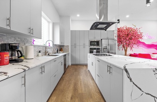 South Central Houston House | Downtown Houston 3BR Bachelorette Escape