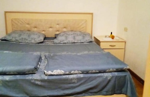 Kentron House | Top-Rated Downtown Inn with Family-Friendly Amenities