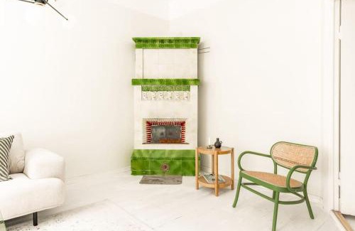 Ullanlinna Apartment | Bright Downtown Retreat with Child-Friendly Amenities