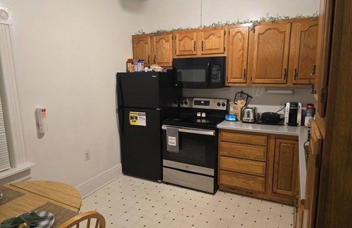 Lima Apartment | Cozy Downtown Lima 1 Bdrm Retreat with Spa & Hot Tub