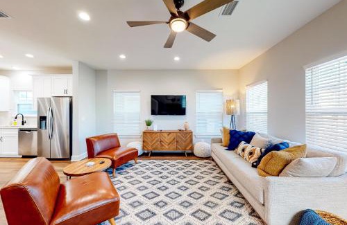 South Pensacola House | Downtown Livin': Pet and Child Friendly Retreat