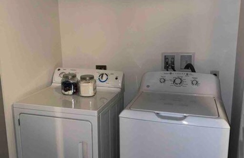 Quality Hill Apartment | Skyline View Loft: Guest Rated 10/10 & Family-Friendly