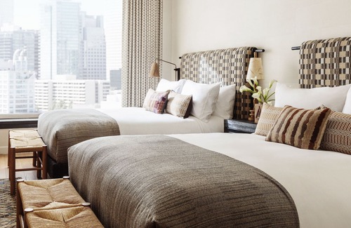 Downtown Los Angeles Hotel | Elegant Downtown Los Angeles Proper Hotel with Spa & Pool