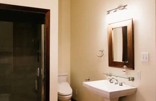 Cookeville House | Modern Downtown Home with Child-Friendly Amenities