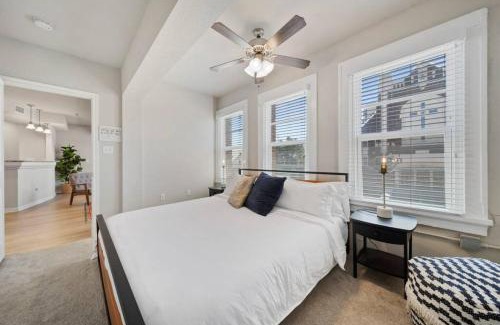 Brazos Apartment | Modern Downtown Apartment with King Bed & Child-Friendly Amenities