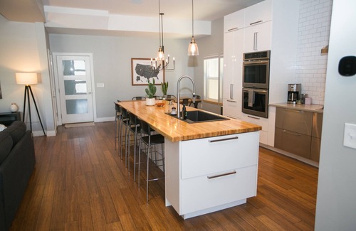 Old Town North House | Modern Craftsman with Downtown Mountain Views & Spa Access