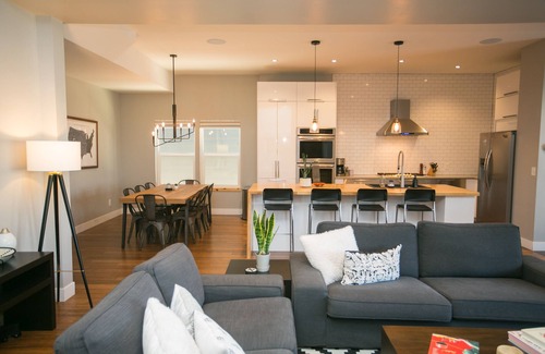 Old Town North House | Modern Craftsman with Downtown Mountain Views & Spa Access