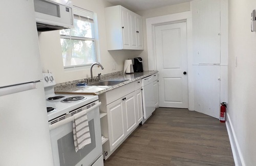 River District Apartment | Exceptional Downtown One-Bedroom Apartment with Breakfast