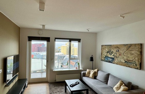 Hliðar Apartment | Modern Downtown Penthouse Apartment in Reykjavík