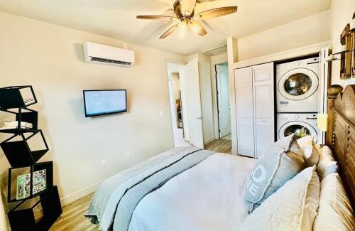 Gillespie Park Apartment | Welcoming Sarasota Pet-Friendly Apartment with Ocean Views