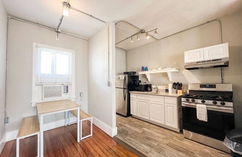 Central City Apartment | Pet-Friendly Apartment with Spa in Corpus Christi, TX