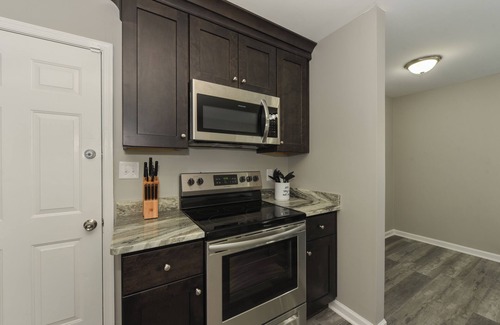 Hampton House | Discover Downtown Phoebus: Ideal Location in Hampton Roads