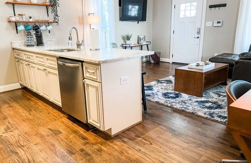 Downtown House | Top-Rated 3 Bedroom Bungalow in Downtown Raleigh