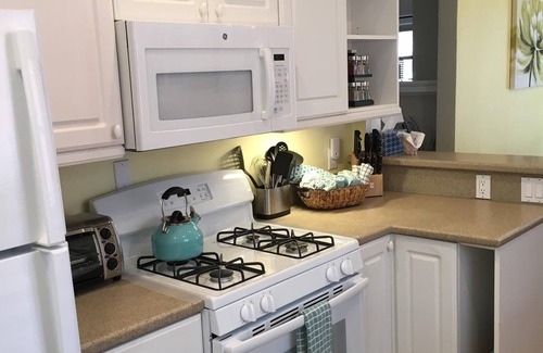 Central Sarasota House | Prime Location in Downtown Sarasota with Oceanfront Views