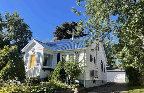 Charlottetown House | Family-Friendly 3 Bedroom Home in Downtown/Spring Park