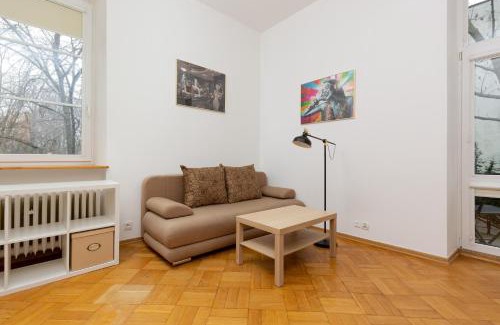 Srodmiescie Apartment | Cozy Downtown Studio Apartment Near the Park Awaits You