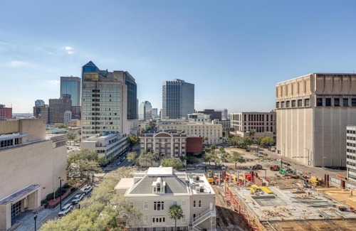 Downtown Jacksonville Apartment | Downtown Studio with City Views in Jacksonville!