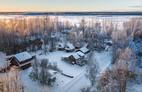 Talkeetna House | Cozy Downtown Talkeetna Cabin with Family & Pet Amenities