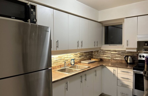 Niagara Condo | Convenient Downtown Toronto 2-Bedroom Condo with Balcony