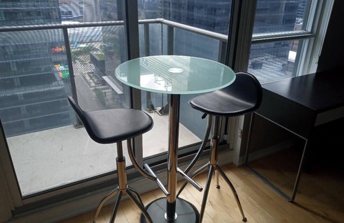 Downtown Toronto Condo | Downtown Toronto Furnished Suite Near CN Tower & Aquarium