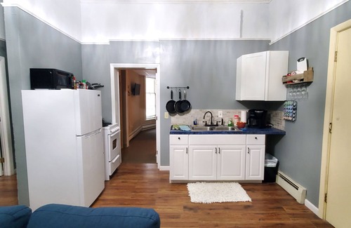Auburn House | Pet-Friendly Downtown Retreat: Perfect for Families!