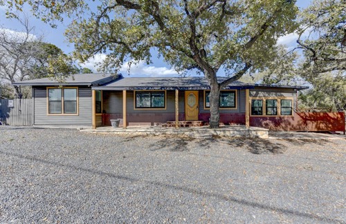 Wimberley Condo | Pet-Friendly Studio Near Wimberley Square - Rated 9.8/10