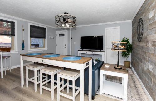 Lansford Apartment | Convenient Condo Steps from Downtown Waterfront Sandusky
