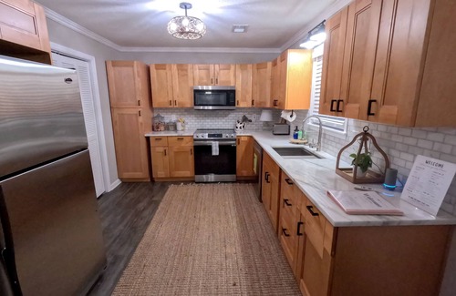 Woodstock House | Inviting Downtown Woodstock Getaway with Family Amenities