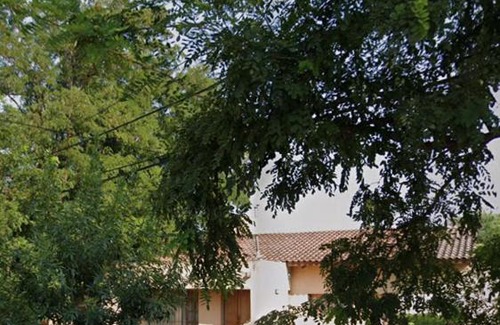 Cordoba House | Budget-Friendly Hotel with Pet and Child Amenities