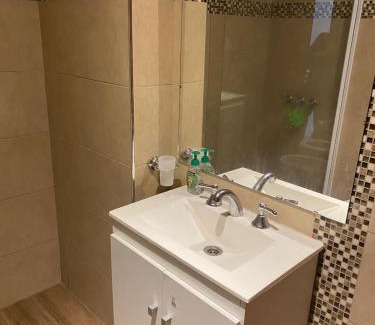 Colon Apartment | Prime Bolivar 15: Family-Friendly Stay with Top Ratings
